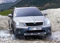 ŠKODA Octavia  Combi 2.0 TDI CR DPF 4x4 Scout DSG - 103.00kW