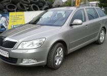 ŠKODA  Octavia Combi 2.0 TDI CR DPF Elegance